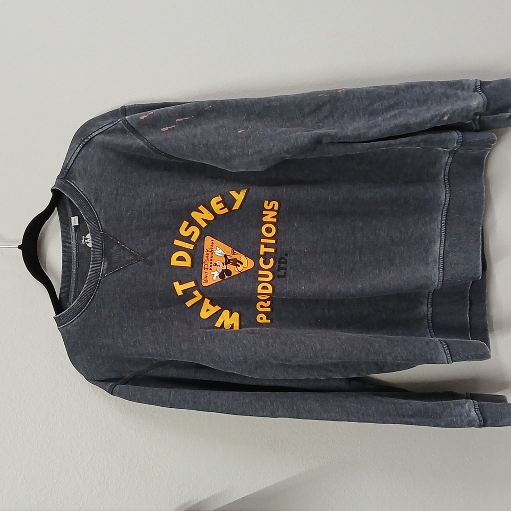 EXCLUSIVE Disney Employee Center Walt Disney Productions  Crewneck Sweat size M
